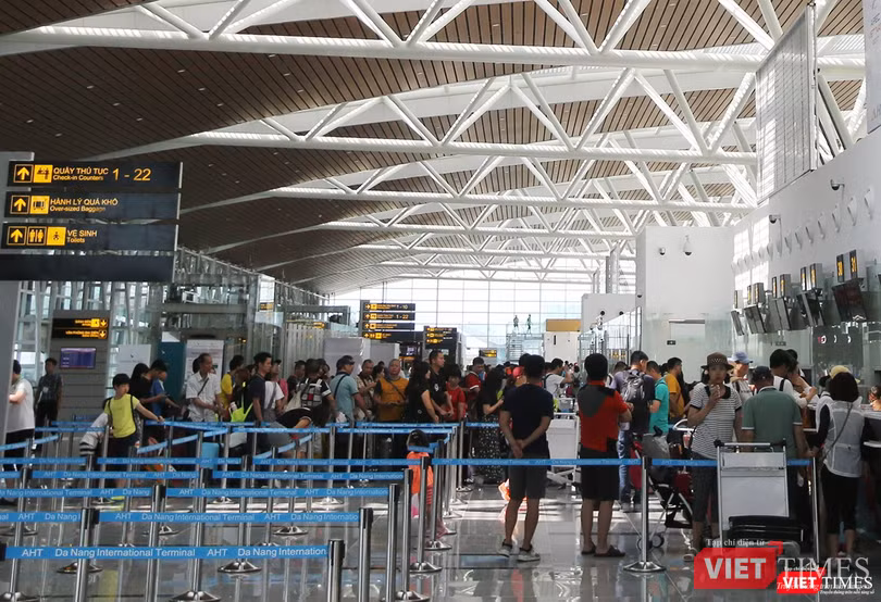Sau khi đưa nhà ga mới hoạt động, lượng khách qua cảng hàng không Sân bay Đà Nẵng đã tăng lên hơn 3,7 triệu lượt. Chỉ tính riêng 5 tháng đầu năm 2018 đã lên đến hơn 2,2 triệu lượt. Sau khi đưa nhà ga mới hoạt động, lượng khách qua cảng hàng không Sân bay Đà Nẵng đã tăng lên hơn 3,7 triệu lượt. Chỉ tính riêng 5 tháng đầu năm 2018 đã lên đến hơn 2,2 triệu lượt.