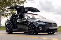 Tesla đăng ký pháp nhân tại Việt Nam, vốn hơn 77,6 tỷ đồng, trợ lý tổng giám đốc là người Việt