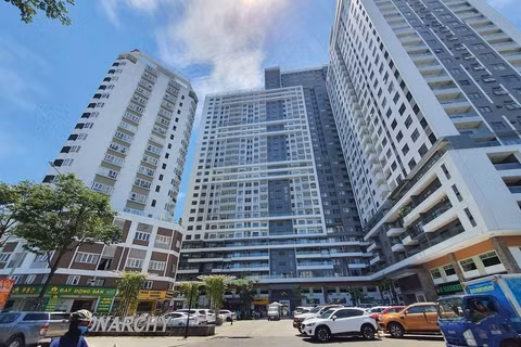 Công ty bất động sản dành hơn nửa tài sản để đầu tư chứng khoán, tạm lãi hơn 100 tỷ với VHM