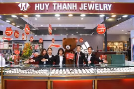 Doanh nghiệp đứng sau Huy Thanh Jewelry: Doanh thu hàng trăm tỷ, nộp thuế vài chục triệu đồng