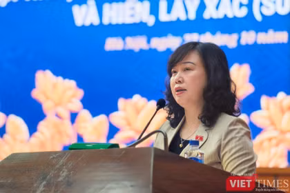 Bộ trưởng Đào Hồng Lan nghẹn ngào nhắc đến con bộ đội Trường Sa lay lắt chờ ghép tim