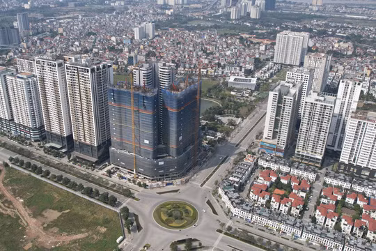 Chuyên gia kỳ vọng hành lang pháp lý mới sẽ giúp giảm giá nhà. Ảnh: H.T. 