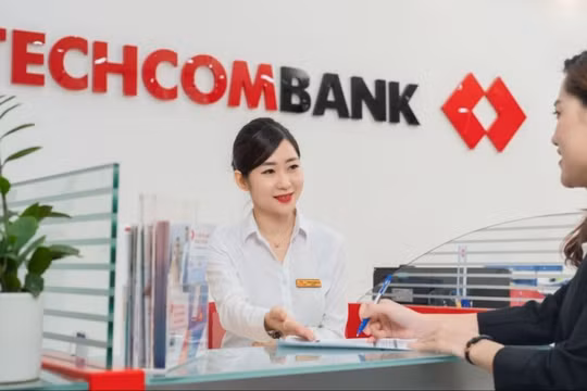 Hai tổ chức ngoại đàm phán mua 15% Techcombank. Ảnh: TCB. 