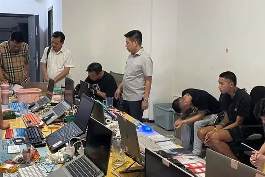 Đột kích ổ nhóm lừa đảo tại Lào, bắt 91 đối tượng. Ảnh: Bộ Công an. 