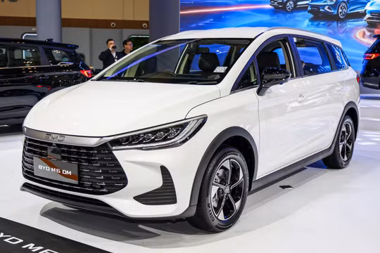 BYD M6 sắp bổ sung bản hybrid tại Việt Nam