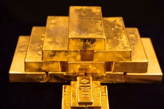 Giá vàng hôm nay 18/8: Thế giới vượt mốc 4.400 USD/ounce