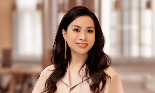 Bà Phạm Thị Vân Hà xin rời ghế Chủ tịch ROX Key Holdings