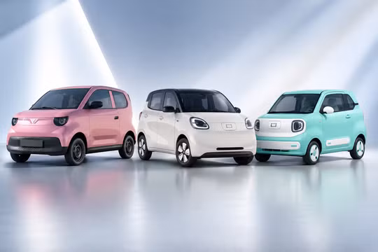 Rẻ nhất nhóm xe điện mini, VinFast VF 2 có gì để đấu với Wuling Macaron và Bestune Xiaoma?