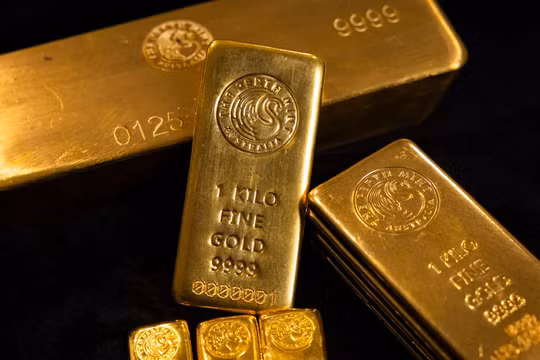 Giá vàng thế giới sáng 31/10 giảm xuống 3.875 USD/ounce, thấp hơn khoảng 134 USD/ounce so với sáng 30/10. Ảnh: Getty.