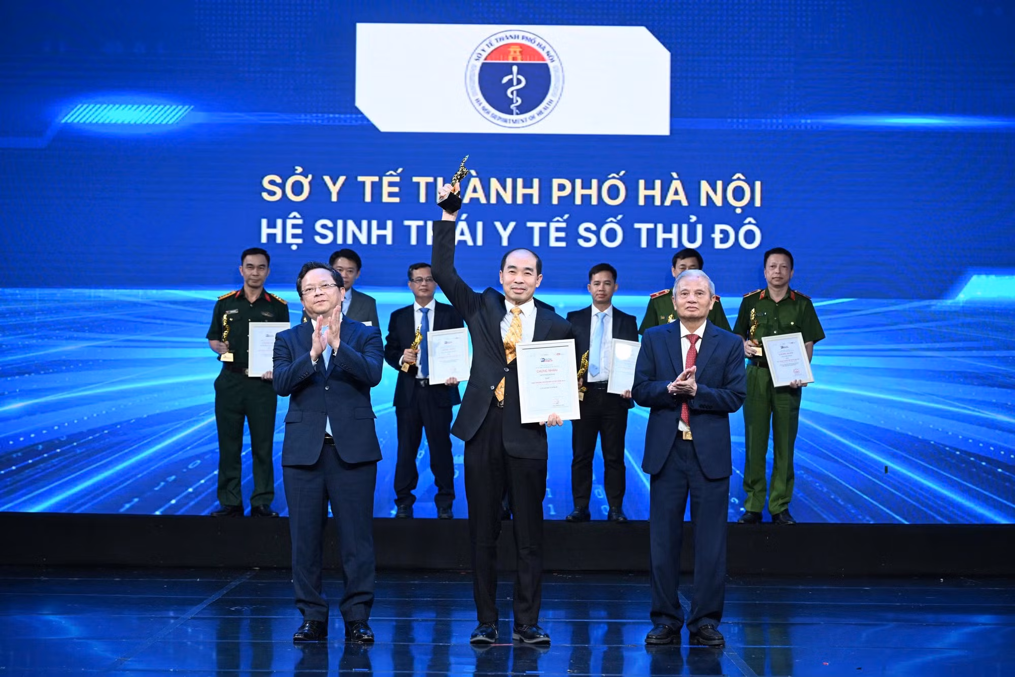 so-y-te-hn.jpg