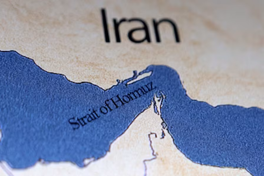 thuc-hu-thong-tin-iran-cho-phep-tau-dau-cua-quoc-gia-nam-a-di-qua-eo-bien-hormuz.png