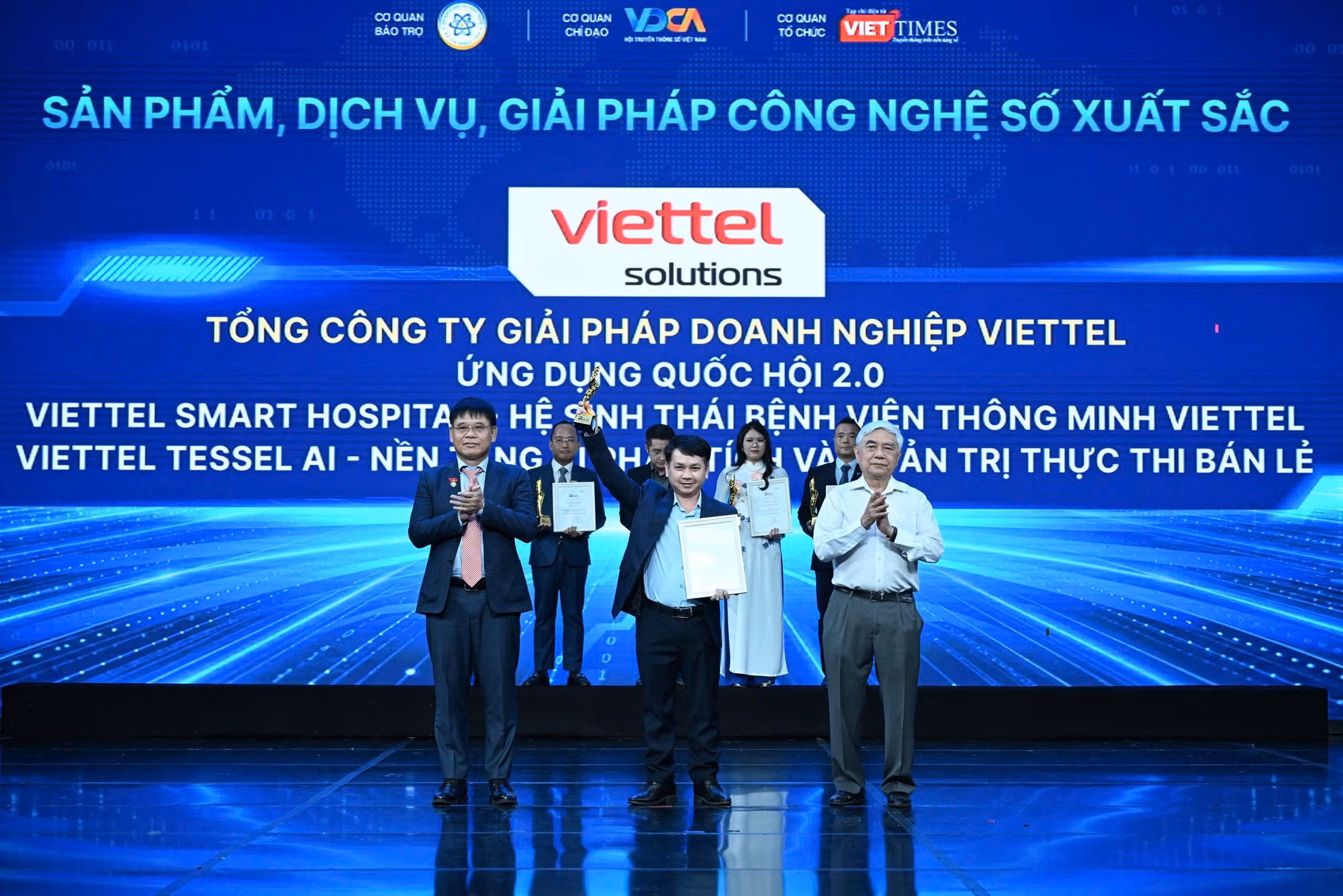 viettel-solutions-1837.jpg