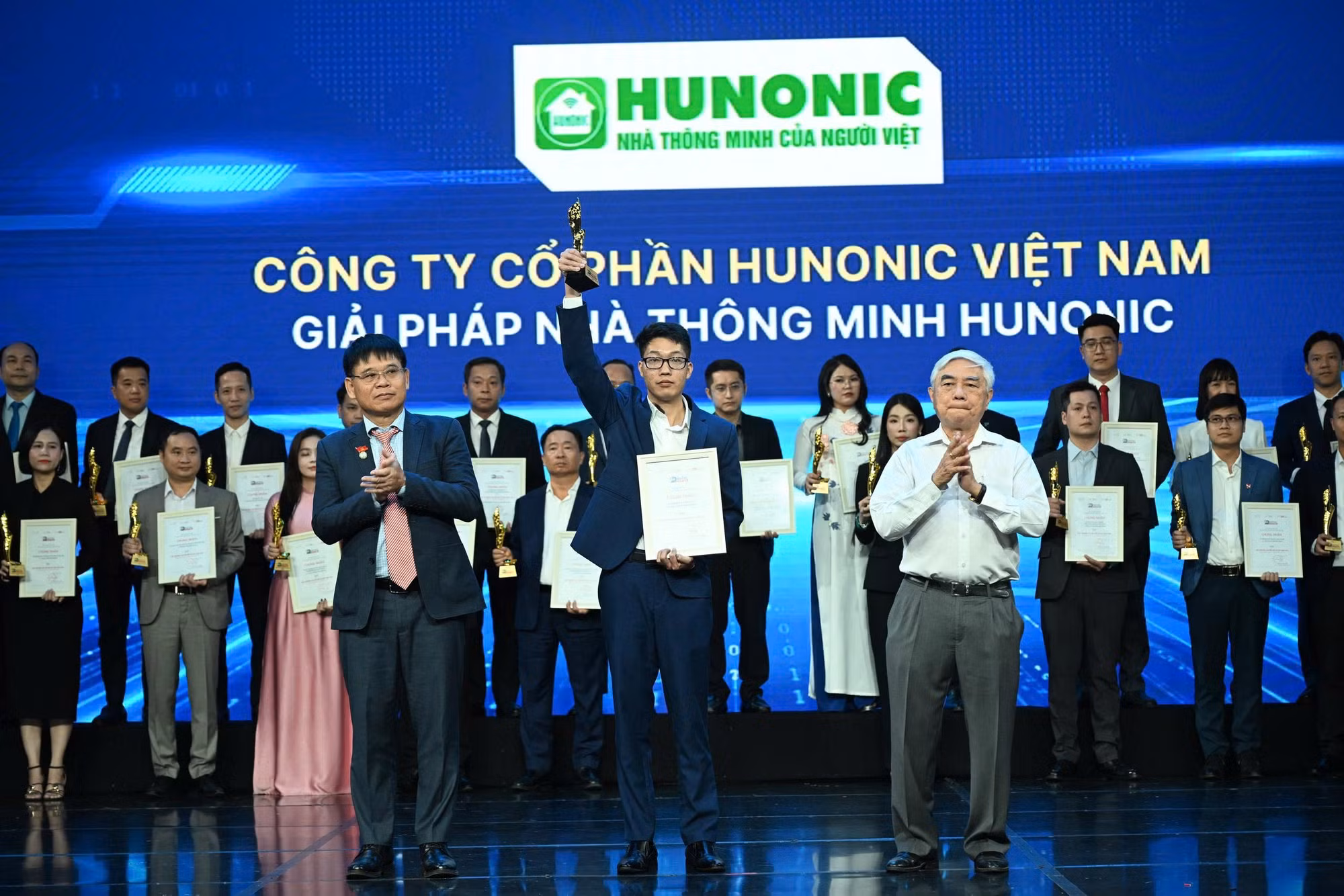 hunonic.jpg