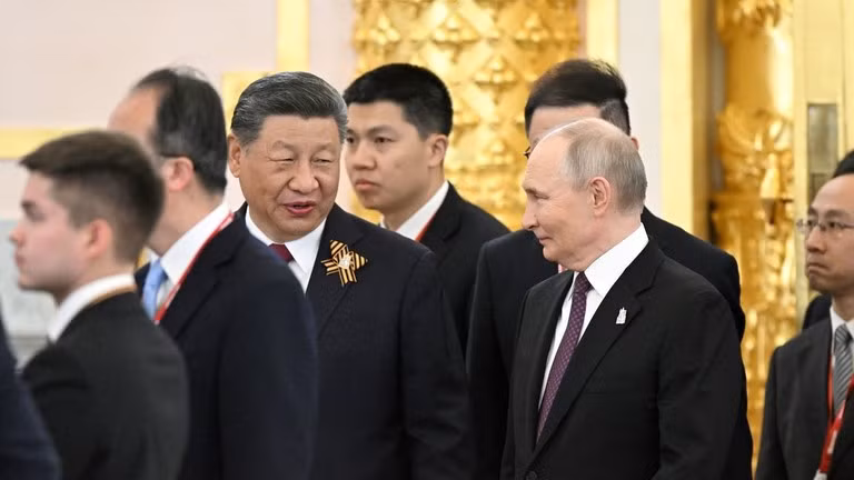 Tổng thống Nga Vladimir Putin và Chủ tịch Trung Quốc Tập Cận Bình trong cuộc hội đàm tại Moscow, ngày 8/5. Ảnh: RIA Novosti.