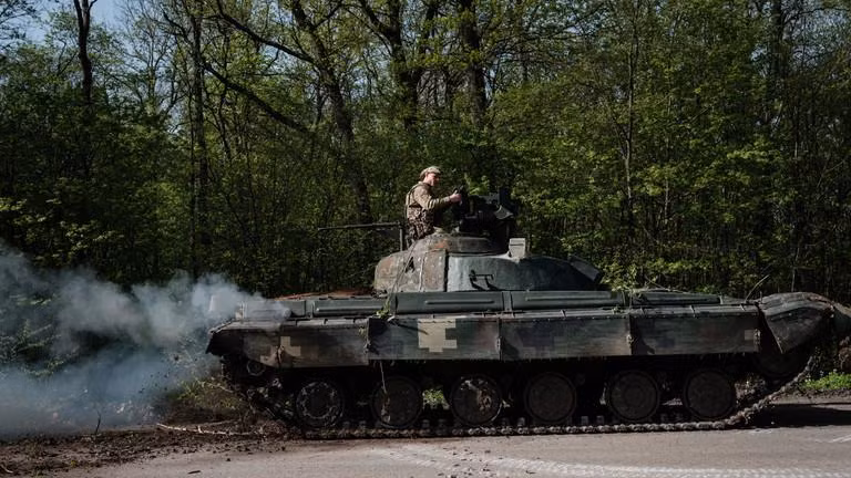 Lực lượng Ukraine tại Slovyansk (Ảnh: AFP)