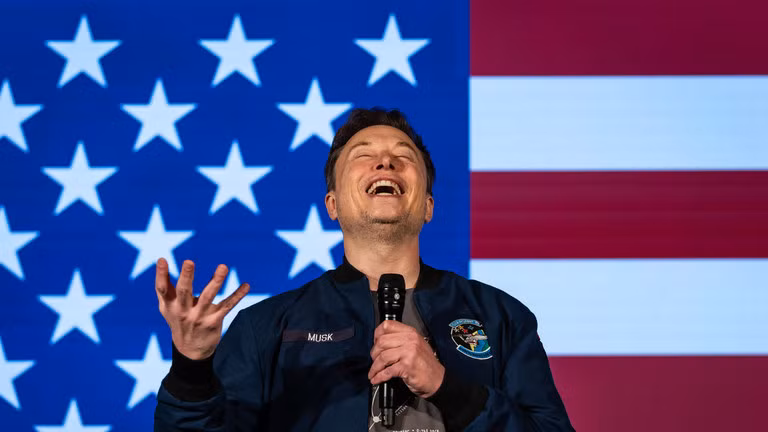 Tỷ phú Elon Musks từng nhiều lần chỉ trích các gói viện trợ quân sự của Mỹ cho Ukraine. Ảnh: Getty.