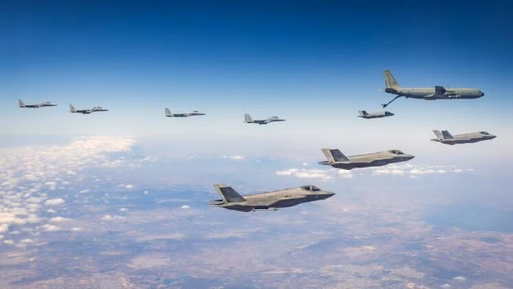 J-16 Trung Quốc Vũ khí duy nhất giúp Iran khỏi bị lép vế trên bầu trời Trung Đông 6.jpg
