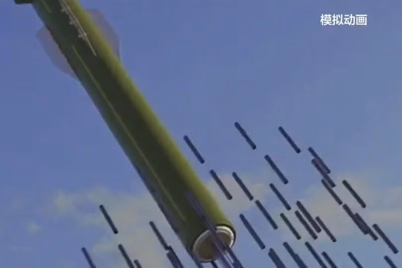 Loại bom mới của Trung Quốc xuất hiện trong một đoạn video. Ảnh: CCTV.