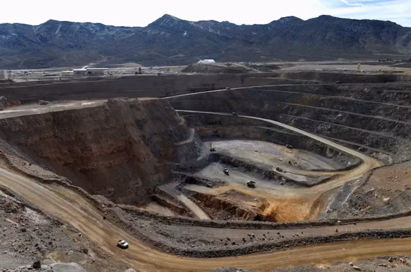 Quang cảnh mỏ đất hiếm lộ thiên MP Materials ở Mountain Pass, California, Mỹ ngày 3/1/2020. Ảnh: Reuters.
