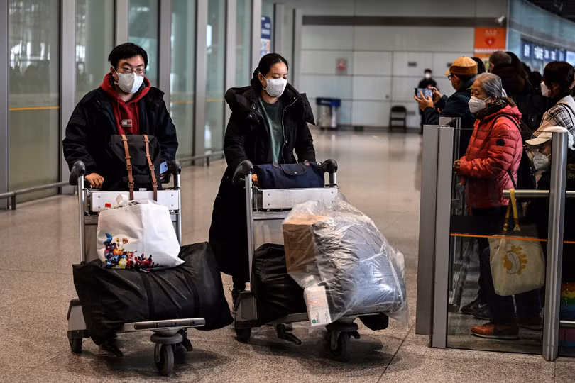 Người dân Trung Quốc bắt đầu đi du lịch trở lại (Ảnh: CNBC) Người dân Trung Quốc bắt đầu đi du lịch trở lại (Ảnh: CNBC)