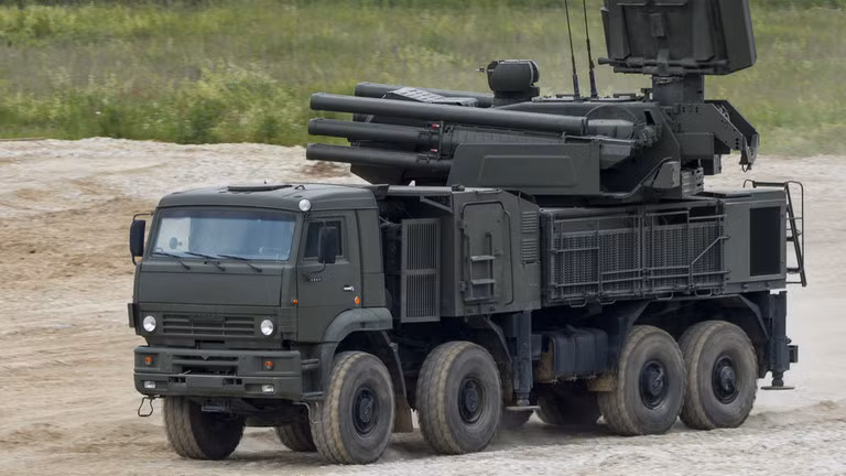 Hệ thống tên lửa phòng không tự hành Pantsyr-S. Ảnh: Sputnik.