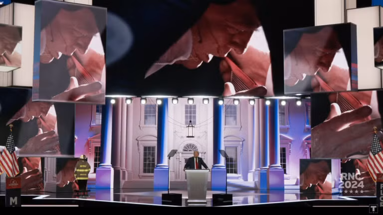 Ông Donald Trump phát biểu tại hội nghị của đảng Cộng hoà (Ảnh: CNN)