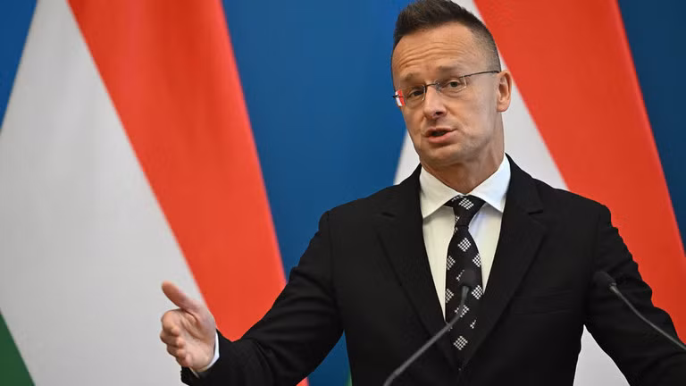 Ngoại trưởng Hungary Peter Szijjarto (Ảnh: Getty)
