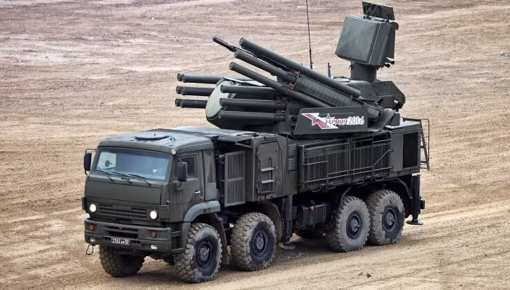 Xe chiến đấu phòng không Pantsir-S. Ảnh: MW.