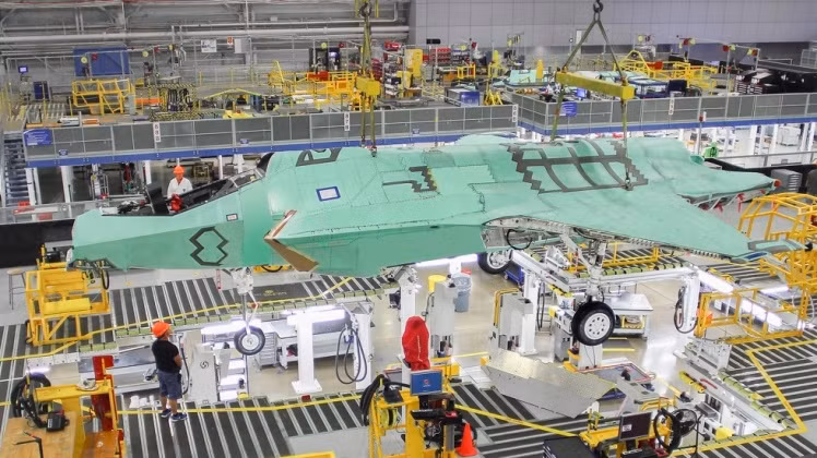 F-35 bị trì hoãn Radar mới, căng thẳng ngân sách và nỗi lo tụt hậu trước J-20 của Trung Quốc 2.jpg