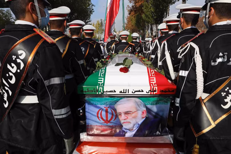 Bức ảnh mà Bộ Quốc phòng Iran công bố cho thấy cảnh tang lễ của nhà khoa học Mohsen Fakhrizadeh hôm 30/11 (Ảnh: AP) Bức ảnh mà Bộ Quốc phòng Iran công bố cho thấy cảnh tang lễ của nhà khoa học Mohsen Fakhrizadeh hôm 30/11 (Ảnh: AP)