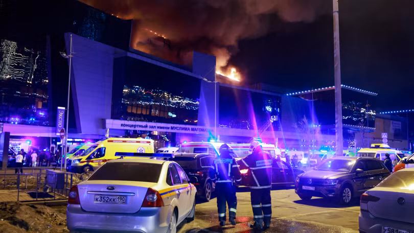Nhân viên an ninh được điều động đến hiện trường vụ xả súng gần Moscow, Nga (Ảnh: Moscow Times)