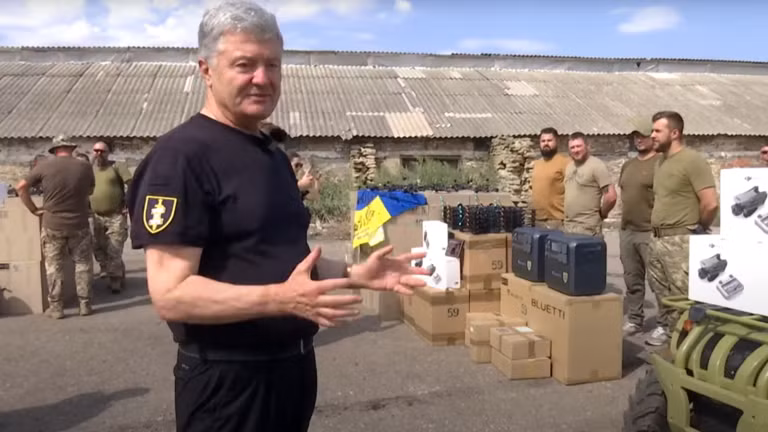 Cựu Tổng thống Ukraine Pyotr Poroshenko (Ảnh: RT)