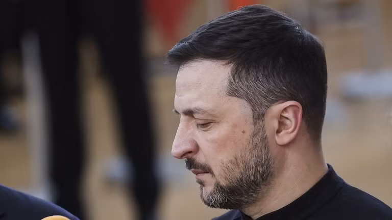 Nhà lãnh đạo Ukraine Volodymyr Zelensky tham dự cuộc họp của EU tại Brussels. Ảnh: Getty.