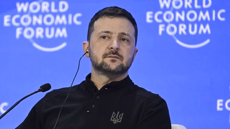 Nhà lãnh đạo Ukraine Volodymyr Zelensky tham dự Diễn đàn Kinh tế Thế giới (WEF) ở Davos, Thụy Sĩ ngày 21/1. Ảnh: Getty.