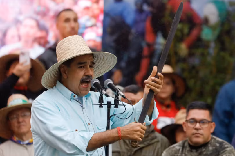 Mỹ tung đòn hiểm Tàu dầu Venezuela bị bắt giữa biển, hàng loạt tàu khác sắp chung số phận 2.png