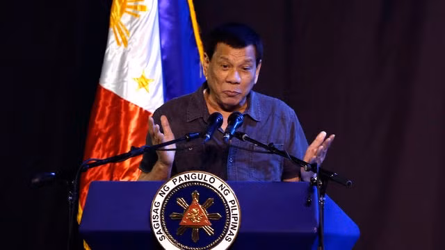 Tổng thống Duterte thú nhận mình từng là gay (Anh: TheHill)