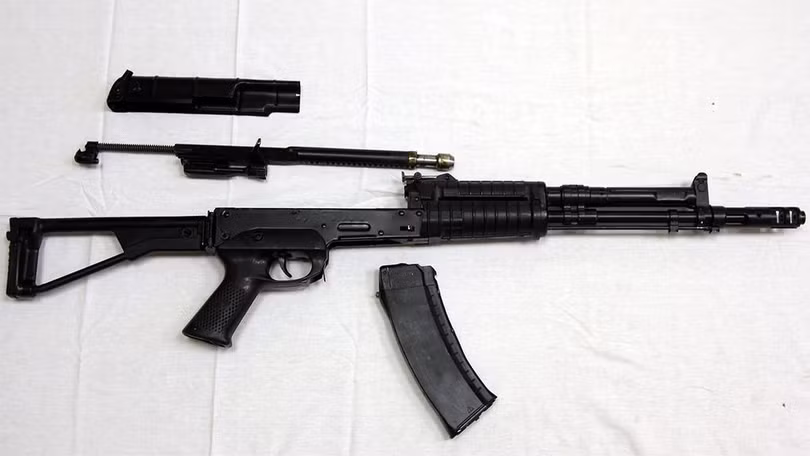 Các bộ phận của AEK-971, biến thể hiện đại hóa của SA-006 (Ảnh: Vitaly Kuzmin) Các bộ phận của AEK-971, biến thể hiện đại hóa của SA-006 (Ảnh: Vitaly Kuzmin)