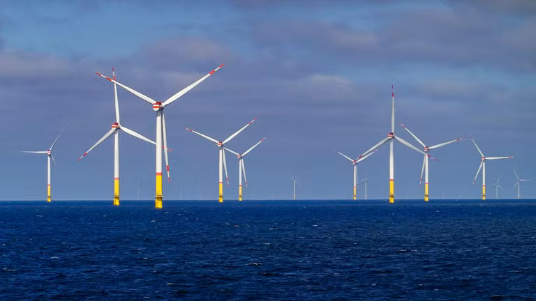 Dự án Baltic Power được cho là đang lắp đặt radar và cảm biến trên các tháp tuabin. Ảnh: Getty.
