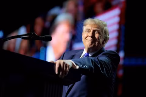 Tổng thống Mỹ Donald Trump phát biểu tại Đại hội toàn quốc giữa nhiệm kỳ của đảng Cộng hòa ở Dallas, Texas, Mỹ, ngày 9/9. Ảnh: Reuters.