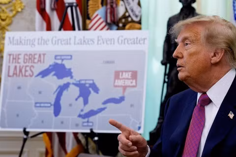 Ông Trump ký lệnh đổi tên hồ Ontario thành hồ Mỹ