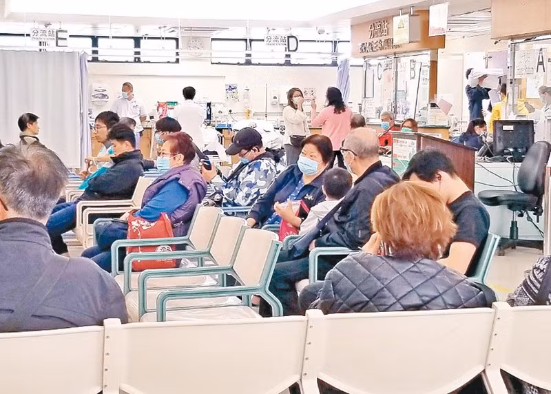 Các chuyên gia đầu ngành chỉ đạo đẩy mạnh việc giám sát dịch bệnh tại các cửa khẩu. Ảnh minh họa: Internet Các chuyên gia đầu ngành chỉ đạo đẩy mạnh việc giám sát dịch bệnh tại các cửa khẩu. Ảnh minh họa: Internet