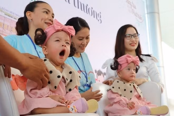 Song Nhi chuẩn bị xuất viện. Ảnh: Pháp luật & Bạn đọc Song Nhi chuẩn bị xuất viện. Ảnh: Pháp luật & Bạn đọc