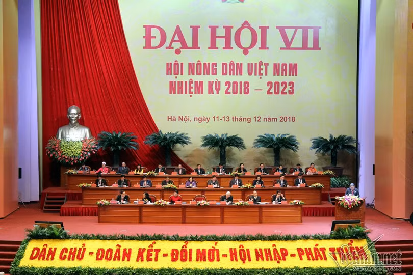 Tổng bí thư,Chủ tịch nước Nguyễn Phú Trọng,Thủ tướng Nguyễn Xuân Phúc,Chủ tịch QH Nguyễn Thị Kim Ngân