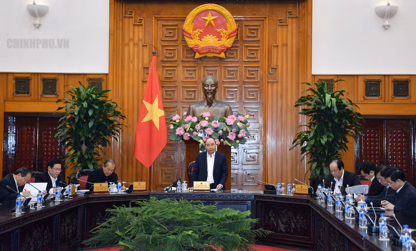 Thủ tướng Chính phủ Nguyễn Xuân Phúc, Trưởng Tiểu ban Kinh tế - Xã hội chuẩn bị Đại hội XIII của Đảng chủ trì cuộc họp.