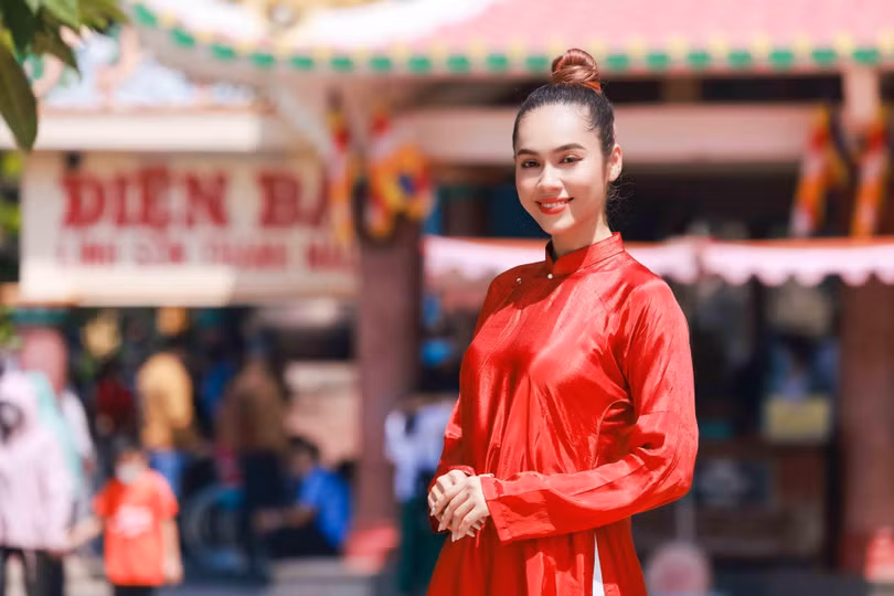 Hoàng My ở núi Điện Bà Hoàng My ở núi Điện Bà