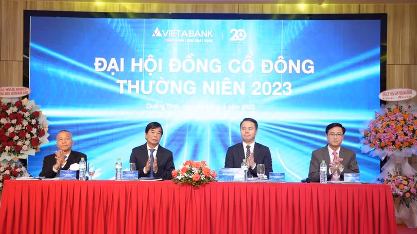 Đoàn Chủ tọa điều hành Đại hội đồng cổ đông thường niên 2023 của VietABank