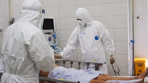 TP.HCM đang cố gắng tập trung điều trị bệnh nhân nặng COVID-19 để giảm thiểu tử vong TP.HCM đang cố gắng tập trung điều trị bệnh nhân nặng COVID-19 để giảm thiểu tử vong
