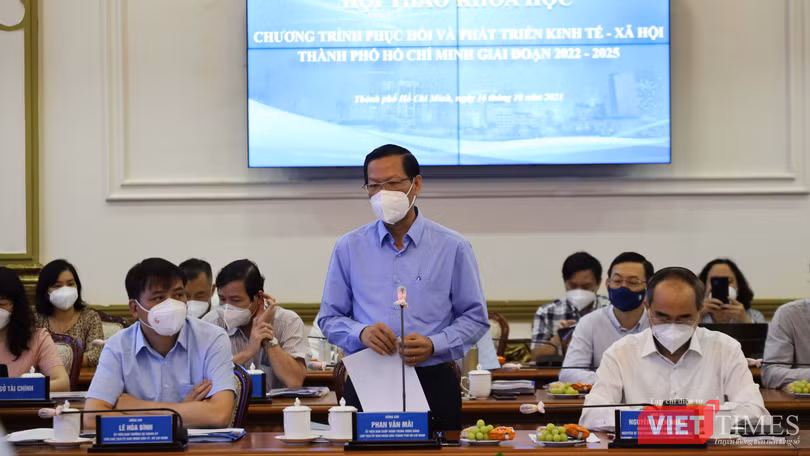 Chủ tịch UBND TP.HCM Phan Văn Mãi vừa ký ban hành quyết định về Quy định tạm thời các biện pháp “Thích ứng an toàn, linh hoạt, kiểm soát hiệu quả dịch COVID-19” Chủ tịch UBND TP.HCM Phan Văn Mãi vừa ký ban hành quyết định về Quy định tạm thời các biện pháp “Thích ứng an toàn, linh hoạt, kiểm soát hiệu quả dịch COVID-19”