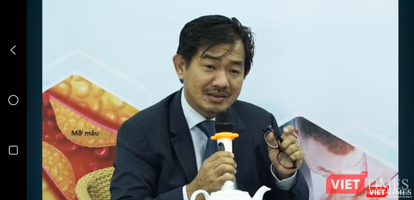 PGS.TS.BS Nguyễn Huy Thắng phân tích về bệnh đột quỵ (Ảnh: HB)