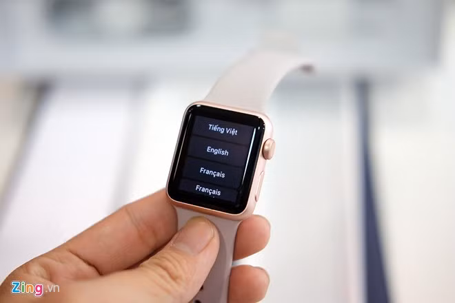 Tương tự iPhone 6S và 6S Plus, màu Rose Gold của Apple Watch được dự đoán bán chạy nhất trong các phiên bản 38 mm. Tương tự iPhone 6S và 6S Plus, màu Rose Gold của Apple Watch được dự đoán bán chạy nhất trong các phiên bản 38 mm.